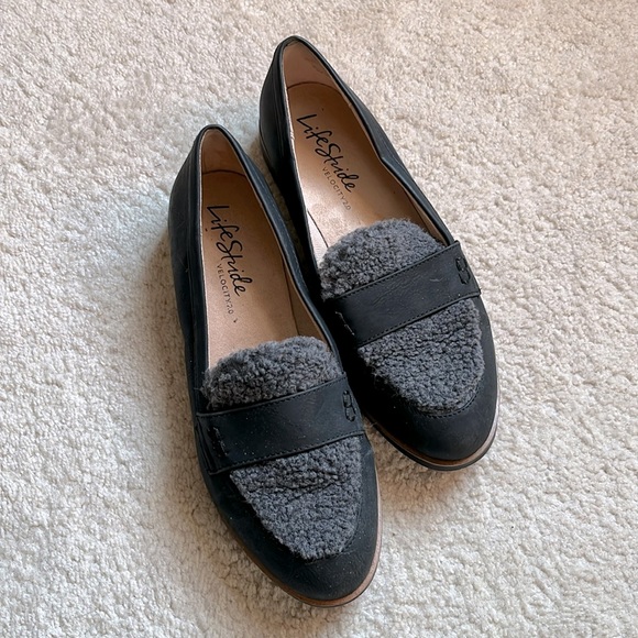Life Stride Shoes - LifeStride Black Slip-ons, Size 8.5 Excellent Pre-loved condition!